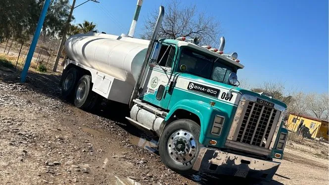 Historia de Pipas Valverde - Tradición familiar en acarreo de agua en Chihuahua